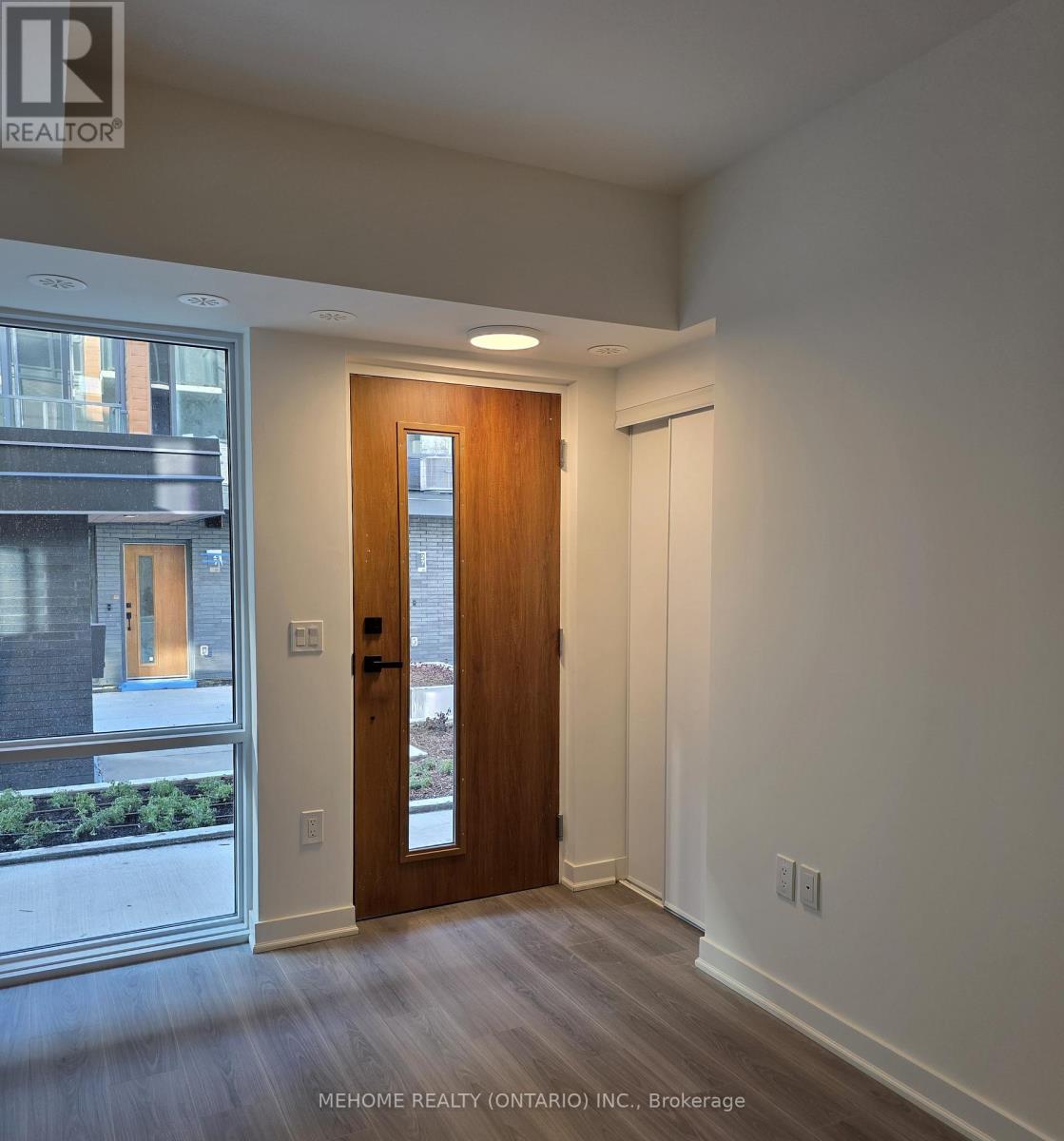 102 - 75 Curlew Drive, Toronto, Ontario  M3A 2P8 - Photo 5 - C12583944