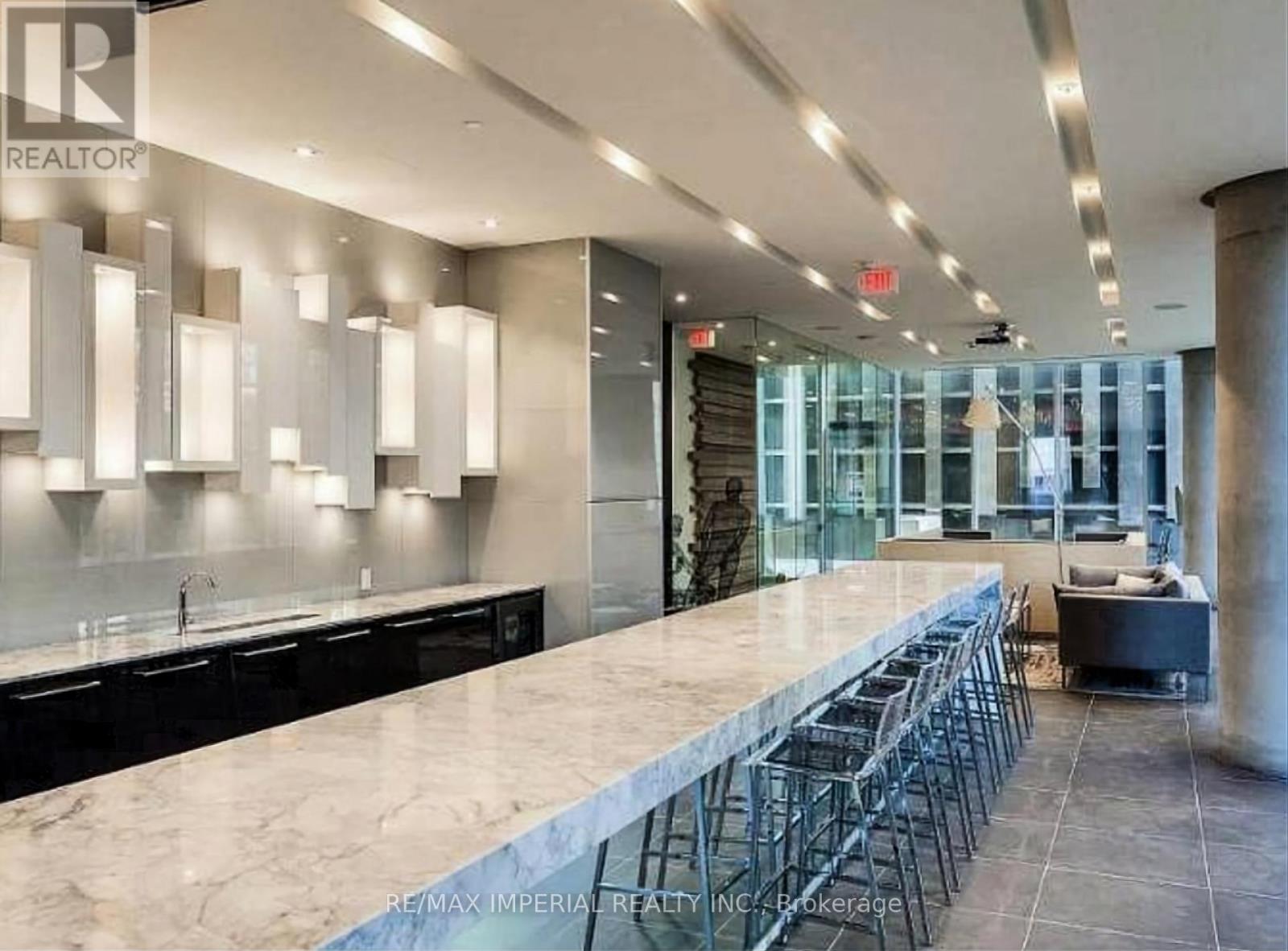 907 - 15 Grenville Street, Toronto, Ontario  M4Y 1A1 - Photo 17 - C12583958