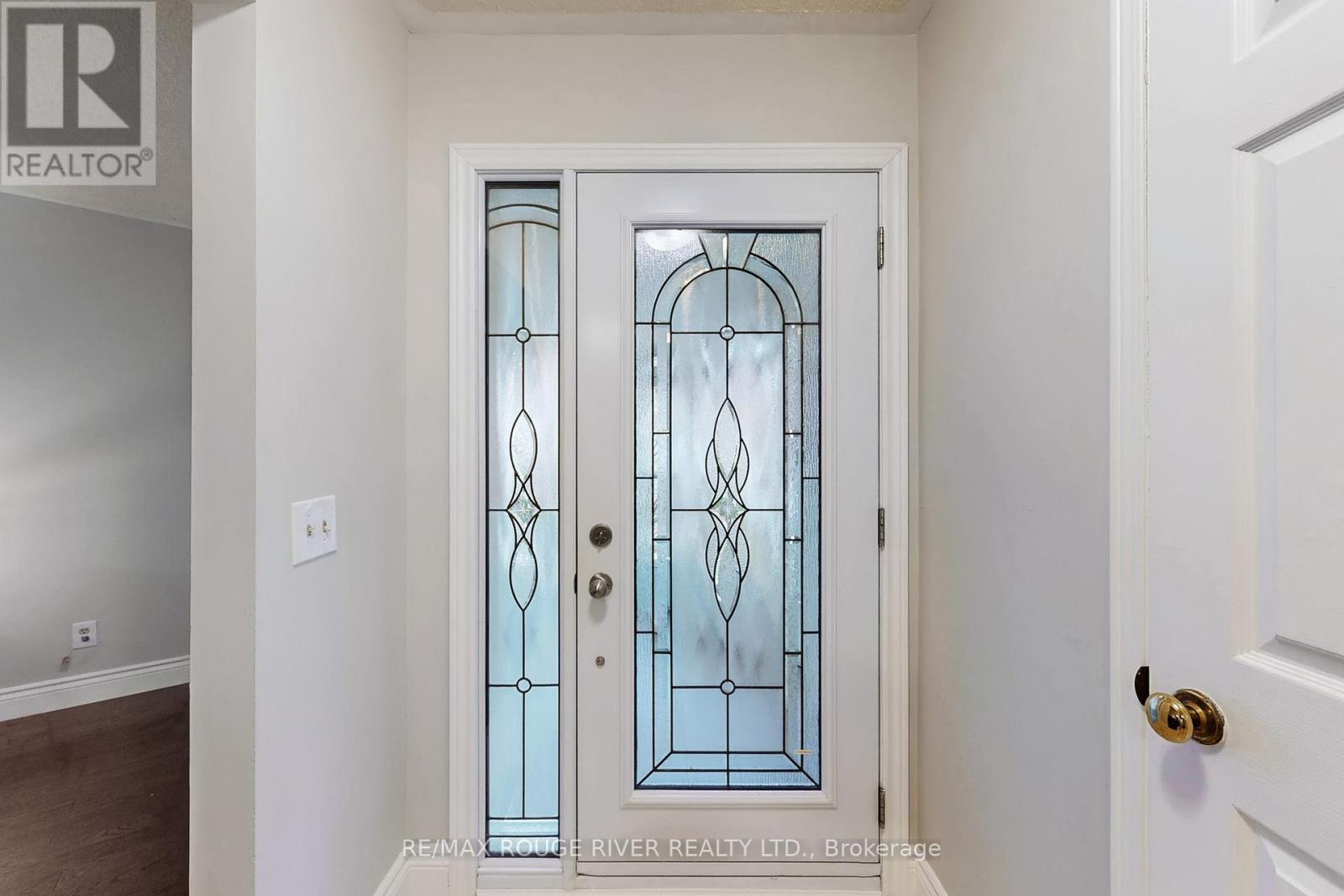 53 Greybeaver Trail, Toronto, Ontario M1C 2X4 - Photo 4 - E12583964