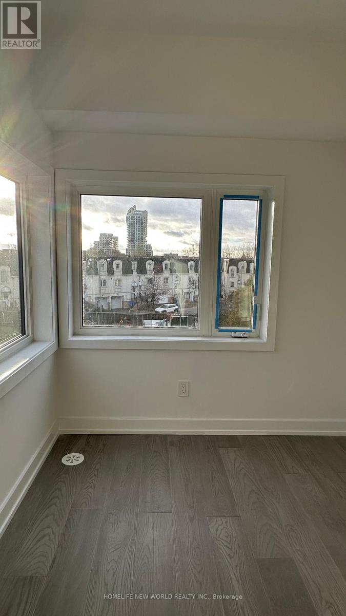 17 Carl Hill Lane, Richmond Hill, Ontario  L4C 7A6 - Photo 8 - N12582120