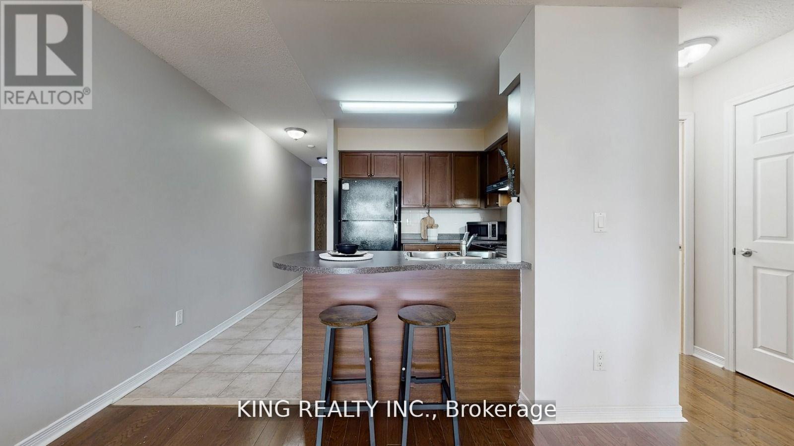 901 - 23 Oneida Crescent, Richmond Hill, Ontario L4B 0A2 - Photo 22 - N12583920