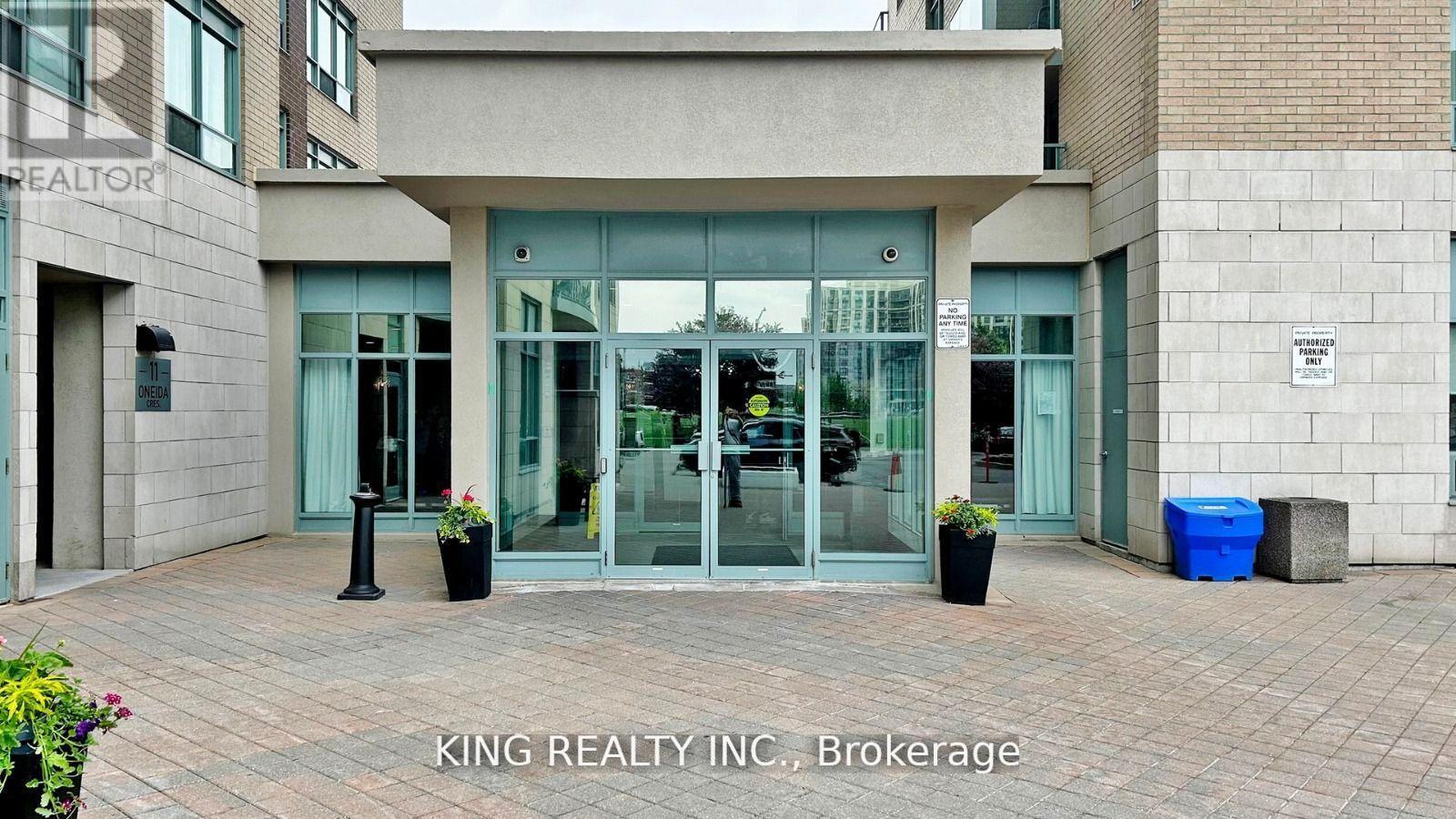 901 - 23 Oneida Crescent, Richmond Hill, Ontario L4B 0A2 - Photo 3 - N12583920