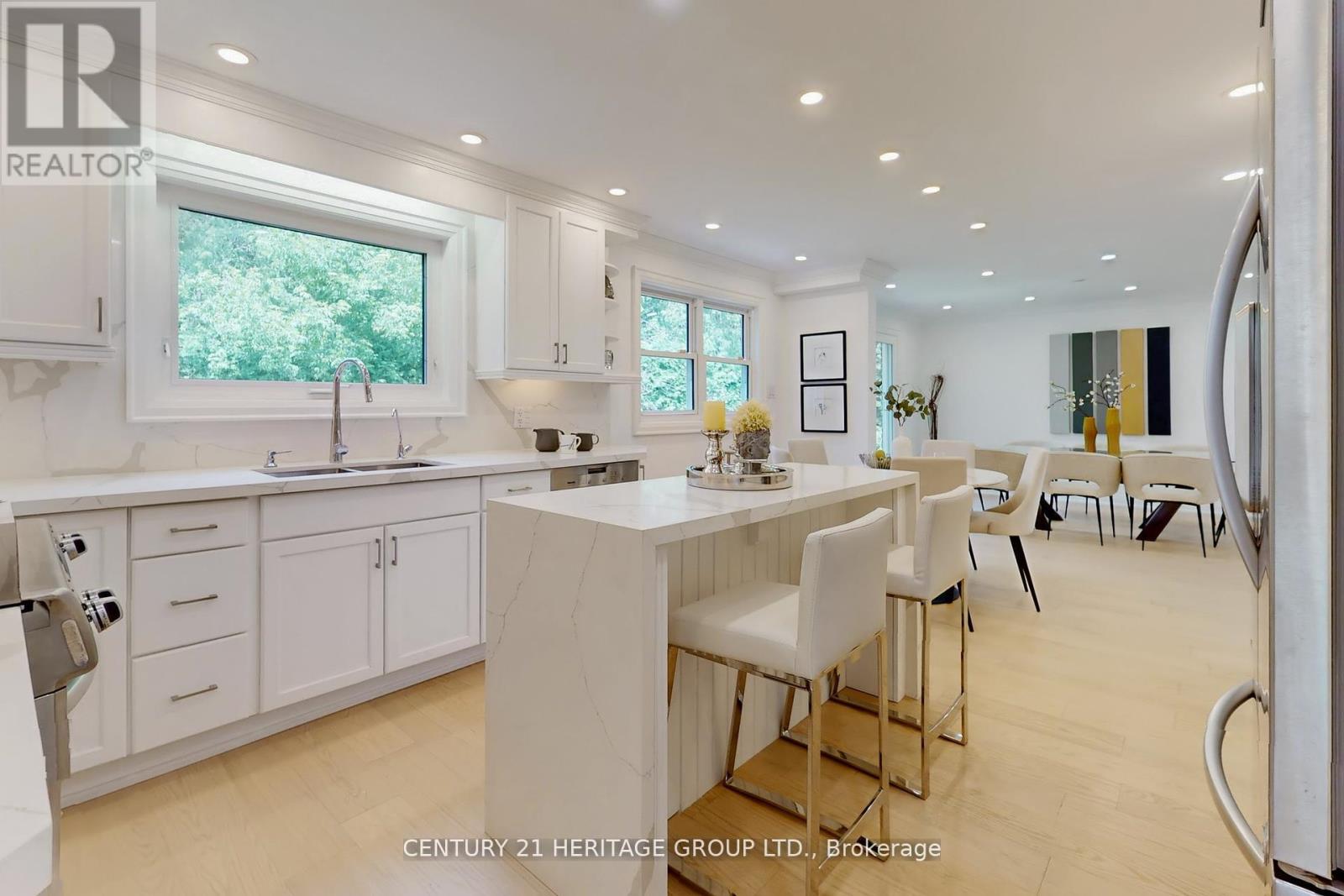 10 Cherry Blossom Lane, Markham, Ontario L3T 3B9 - Photo 10 - N12583924