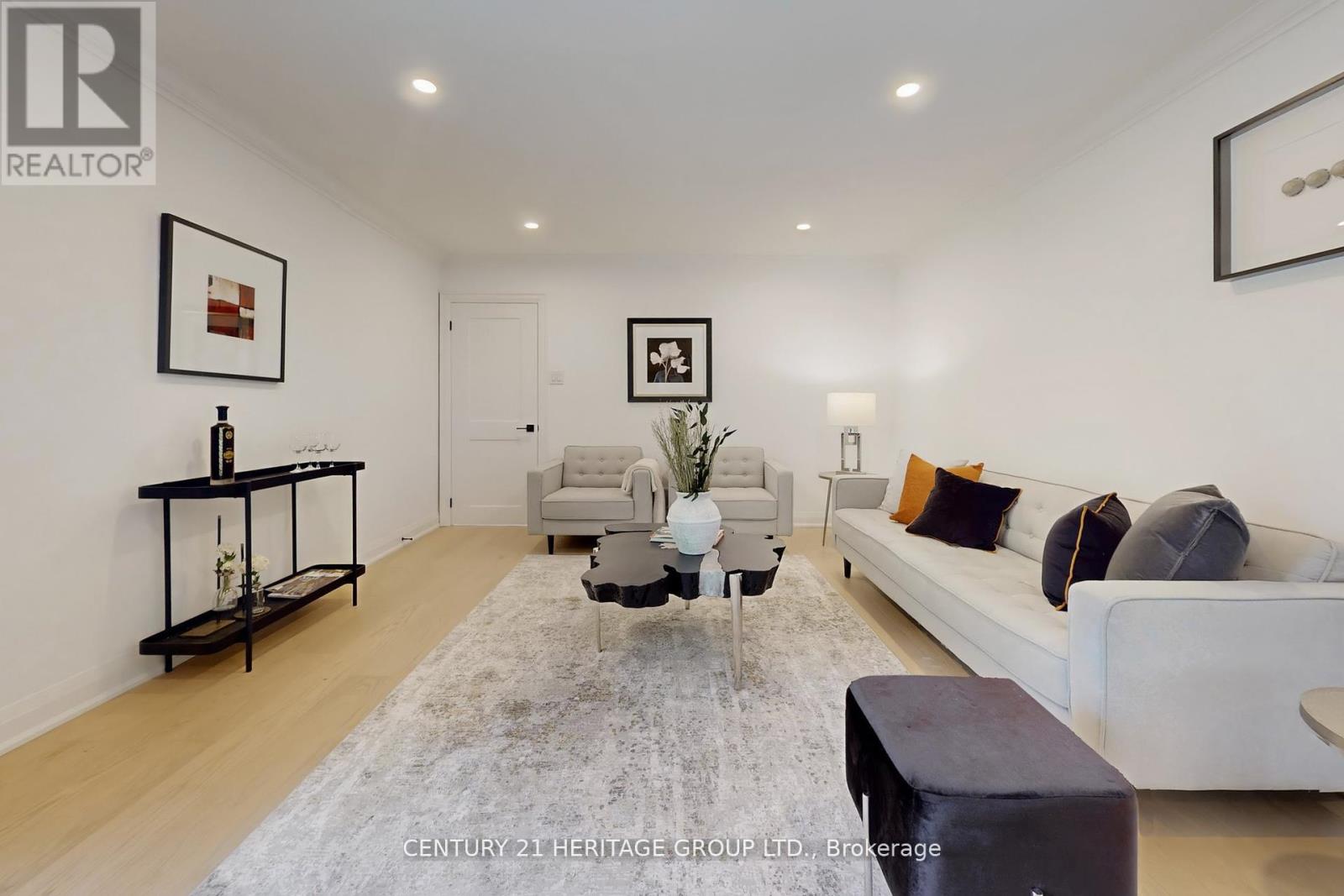 10 Cherry Blossom Lane, Markham, Ontario L3T 3B9 - Photo 9 - N12583924