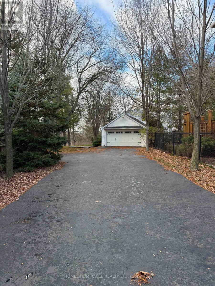 10 Yorkton Boulevard, Markham, Ontario L6C 0J9 - Photo 3 - N12583960