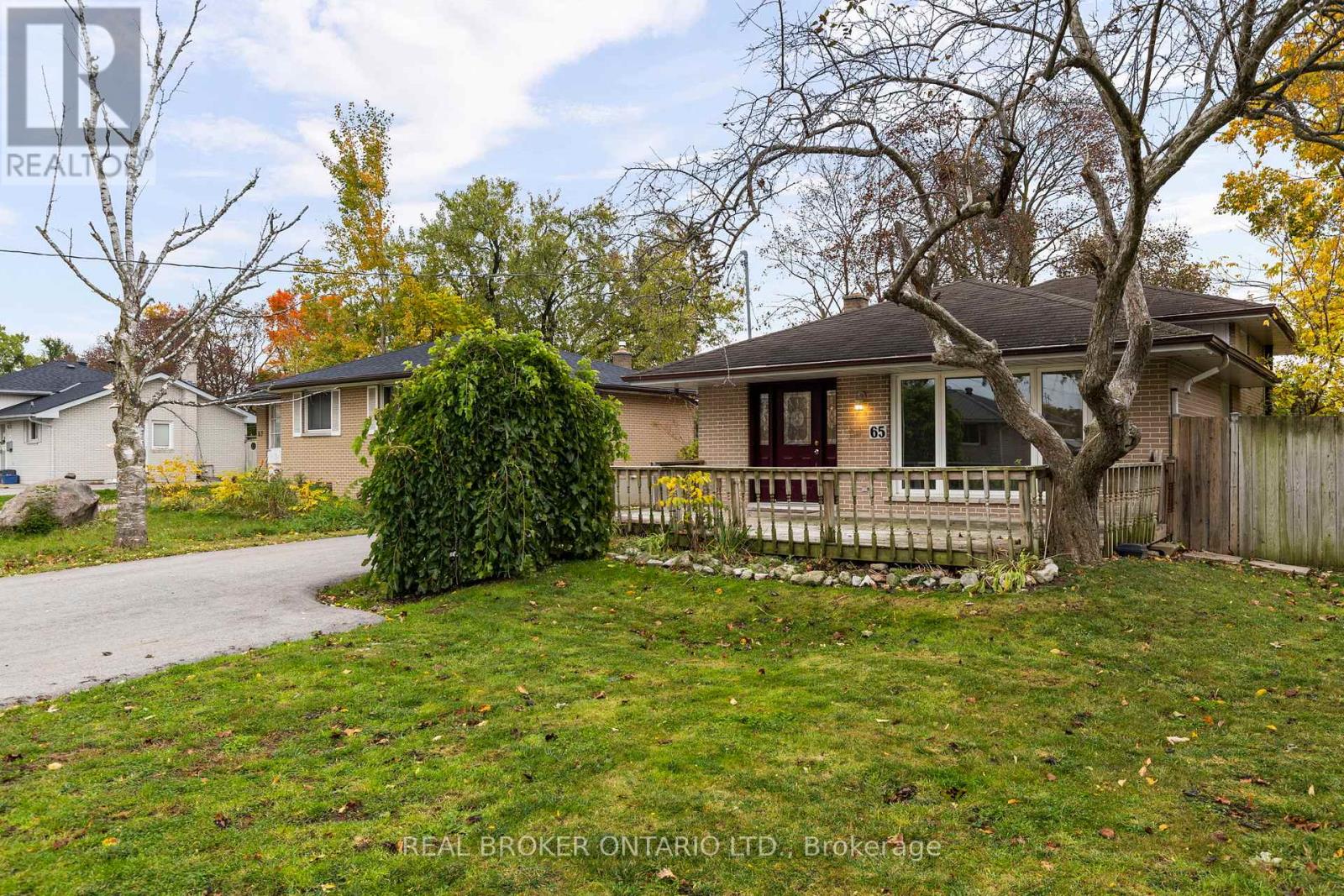 65 Ottaway Avenue, Barrie, Ontario  L4M 2X1 - Photo 2 - S12583916