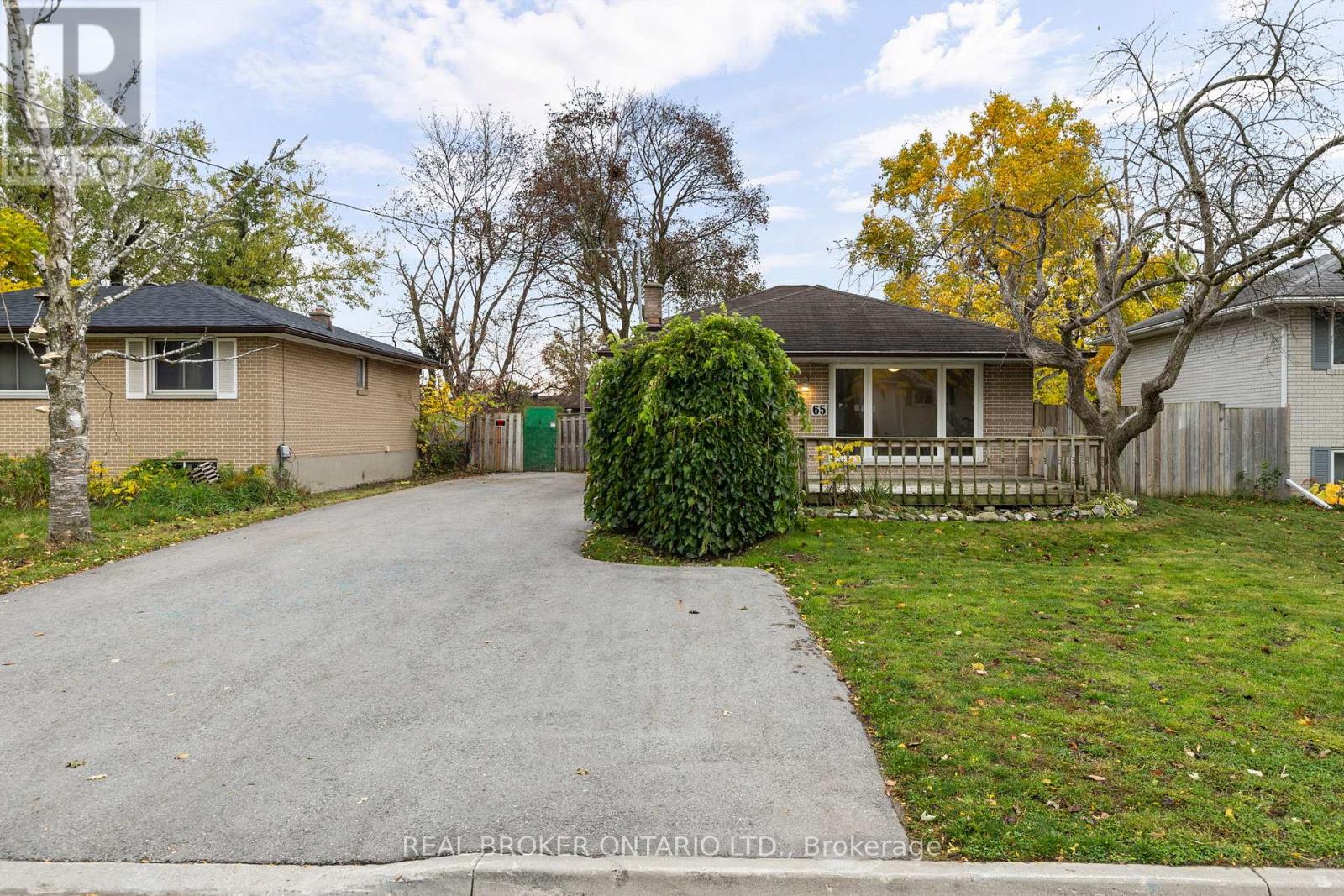 65 Ottaway Avenue, Barrie, Ontario  L4M 2X1 - Photo 3 - S12583916