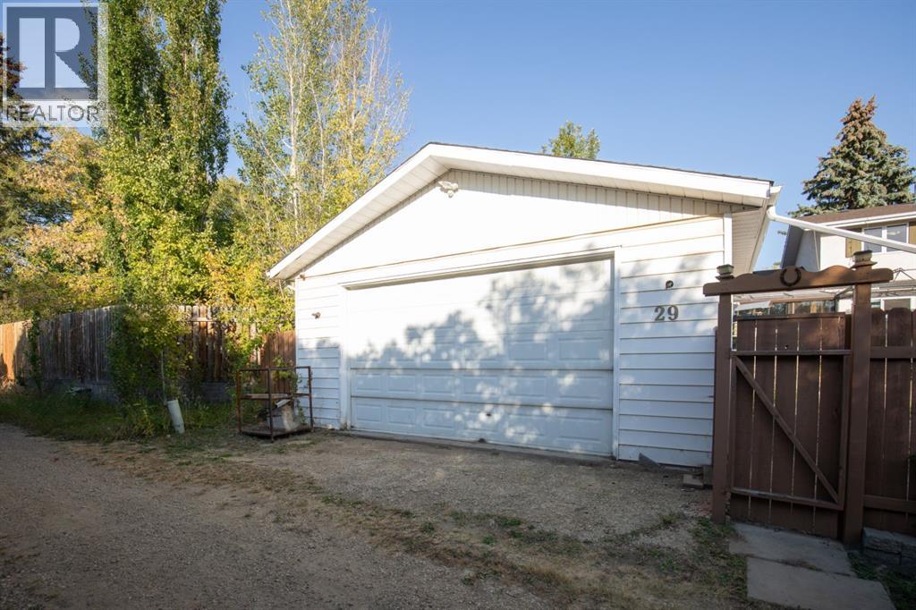 29 Allan Close, Red Deer, Alberta  T4R 1A4 - Photo 36 - A2259846