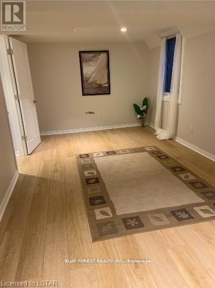 19 Constable Street, London North, Ontario  N6G 3N8 - Photo 11 - X12583986