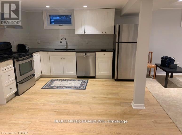 19 Constable Street, London North, Ontario  N6G 3N8 - Photo 5 - X12583986