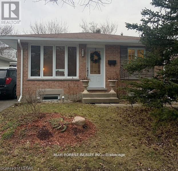 19 Constable Street, London North, Ontario  N6G 3N8 - Photo 1 - X12583988
