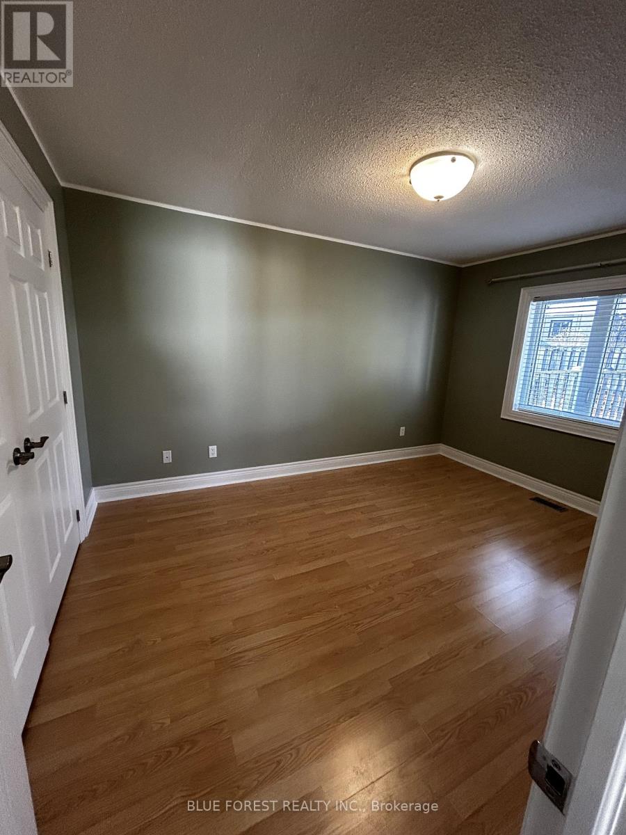 19 Constable Street, London North, Ontario  N6G 3N8 - Photo 12 - X12583988