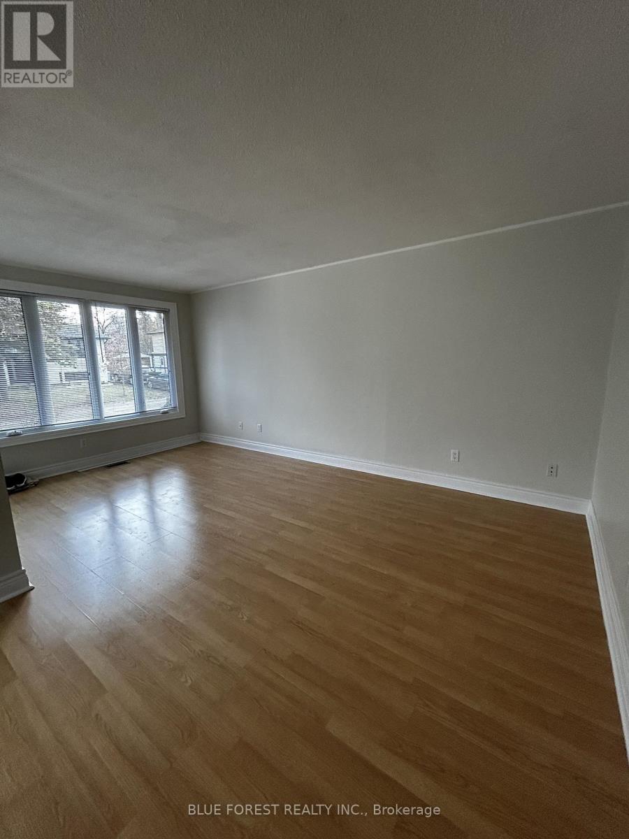 19 Constable Street, London North, Ontario  N6G 3N8 - Photo 8 - X12583988