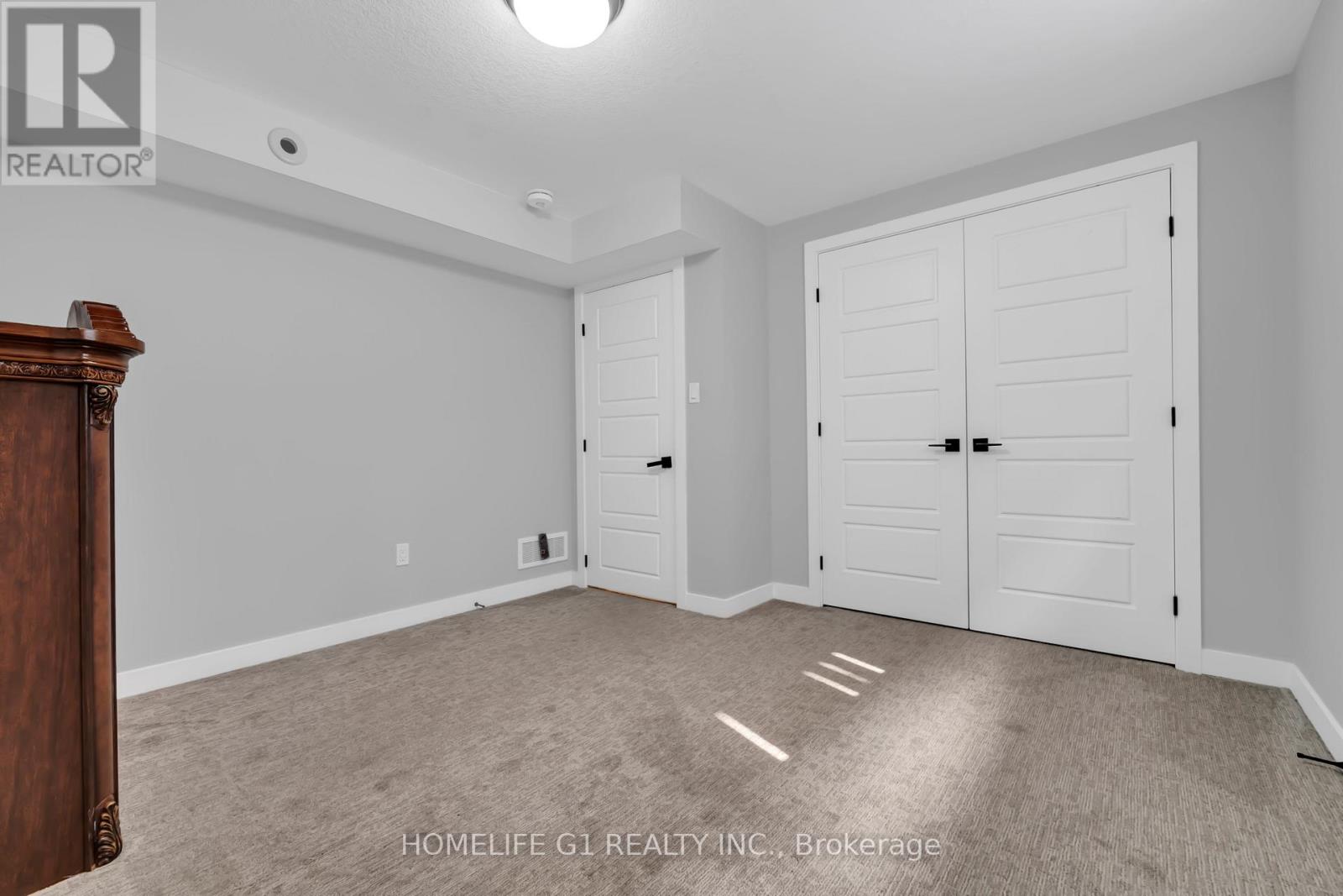 49 Feathers Crossing, St. Thomas, Ontario  N5R 0M3 - Photo 37 - X12583942