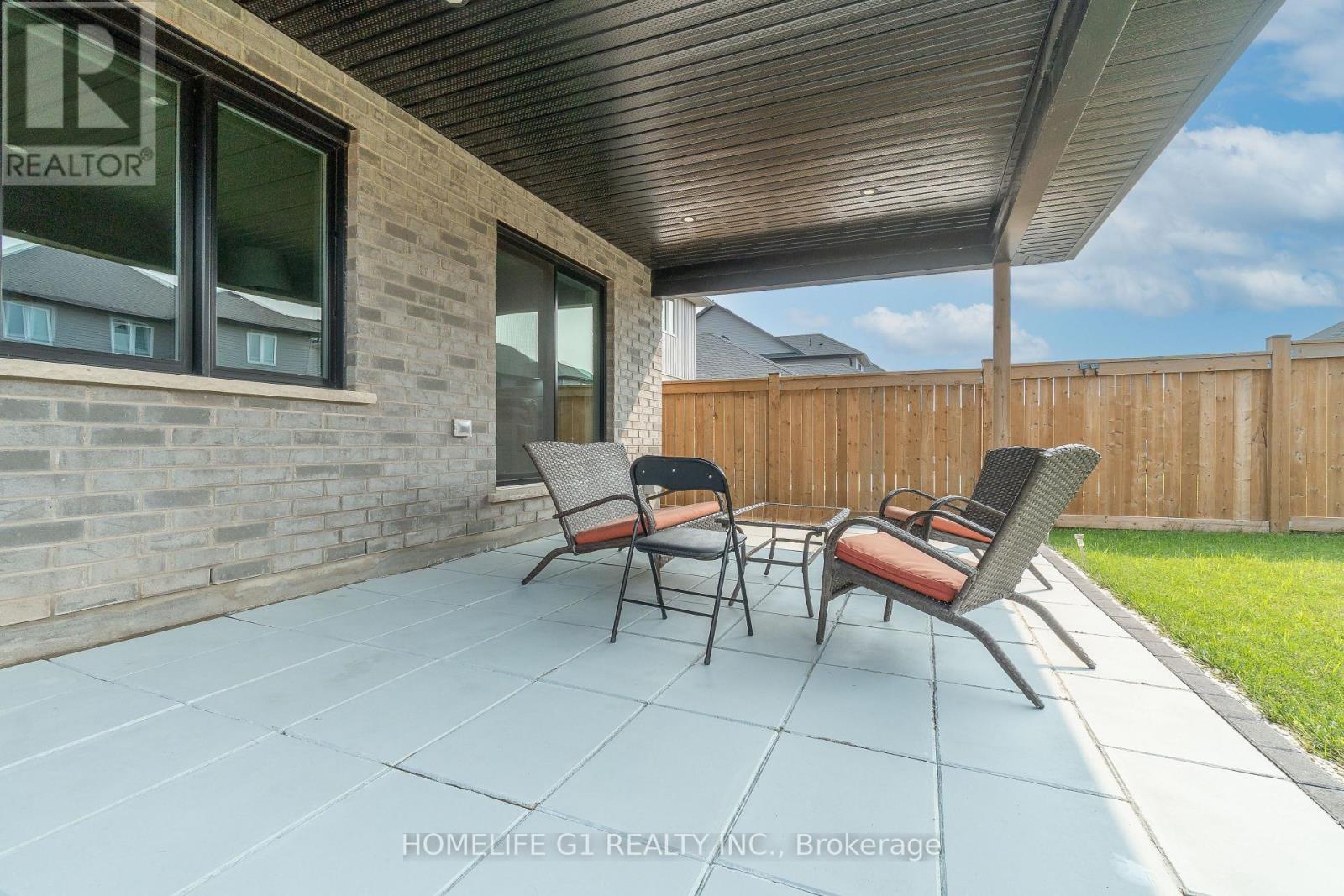 49 Feathers Crossing, St. Thomas, Ontario  N5R 0M3 - Photo 43 - X12583942