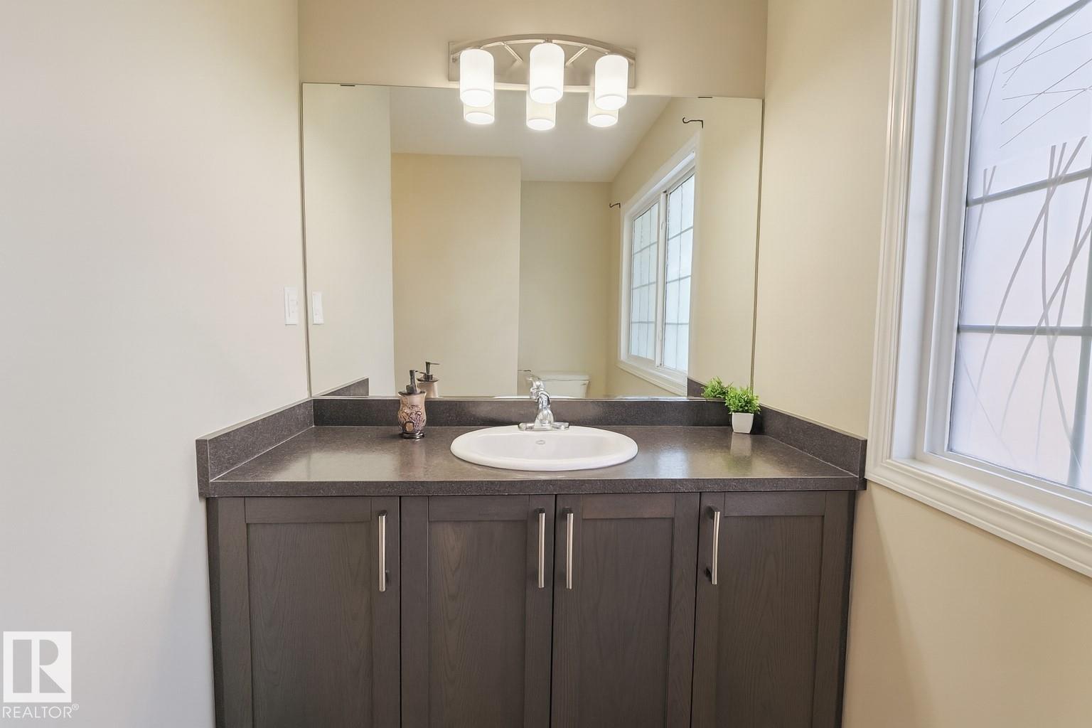 754 Eagleson Cr Nw, Edmonton, Alberta  T6M 0V2 - Photo 18 - E4466814