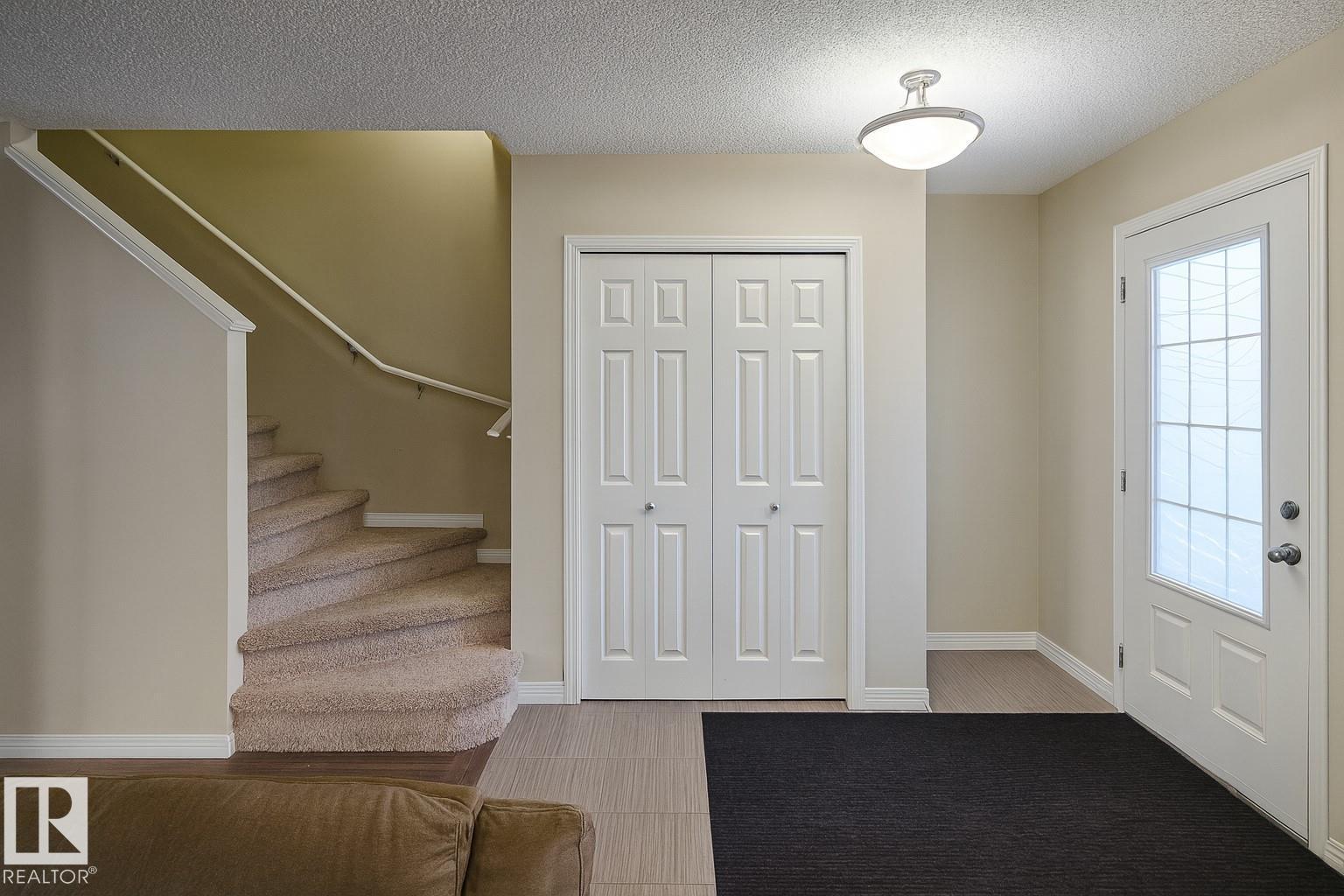 754 Eagleson Cr Nw, Edmonton, Alberta  T6M 0V2 - Photo 7 - E4466814