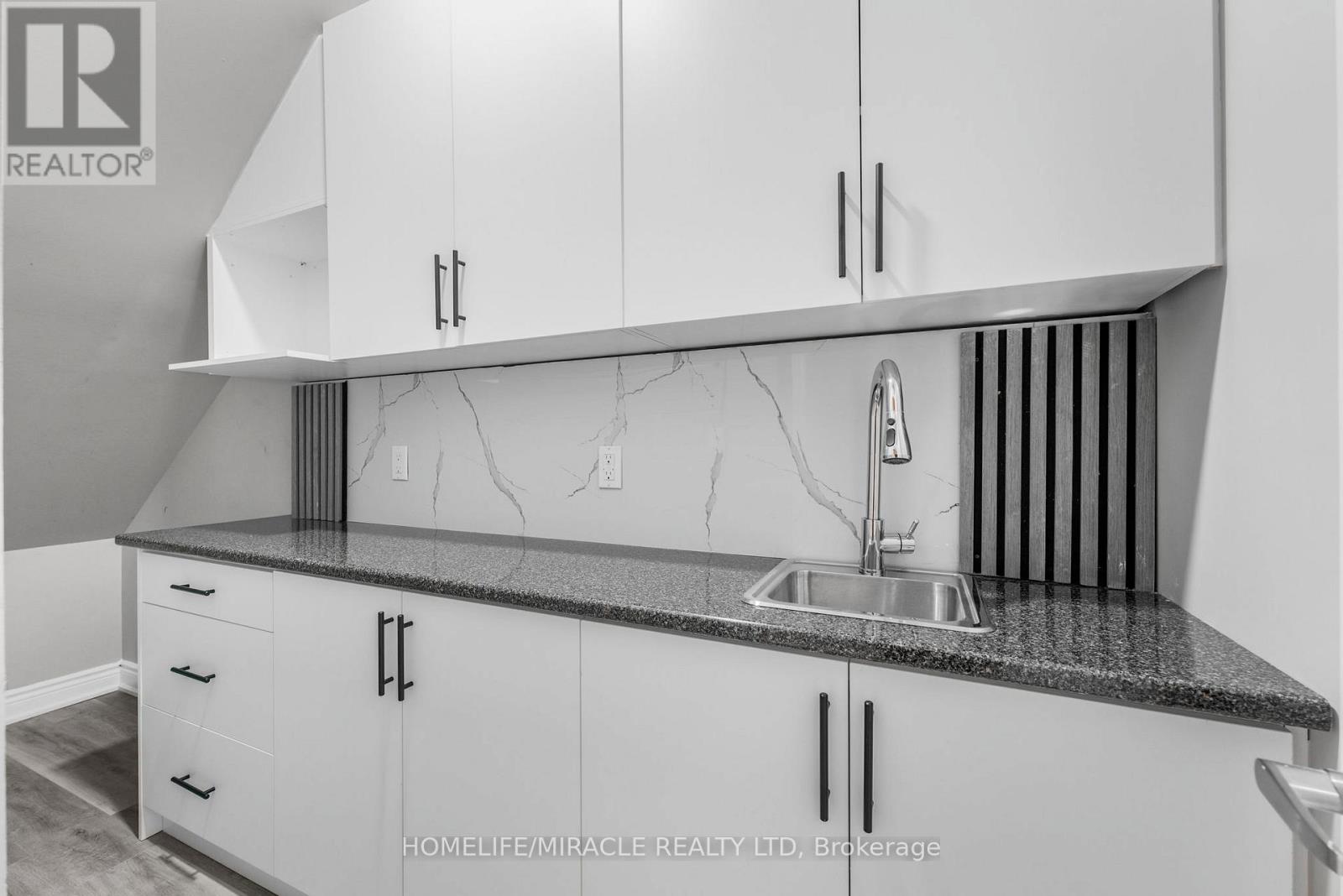 112 - 2 Automatic Drive, Brampton, Ontario  L6S 6K8 - Photo 15 - W12583966