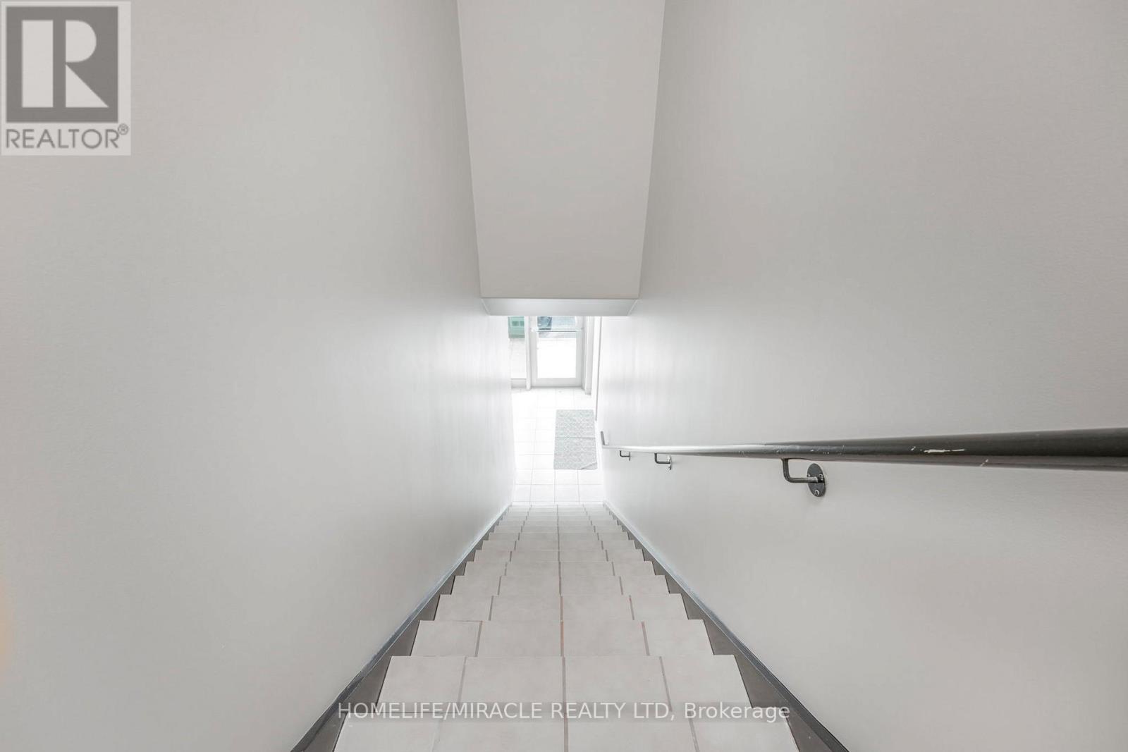 112 - 2 Automatic Drive, Brampton, Ontario  L6S 6K8 - Photo 25 - W12583966