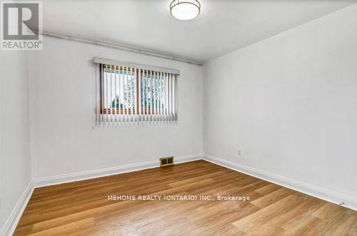 115 Harris Court, Oshawa, Ontario  L1J 5K8 - Photo 8 - E12583976