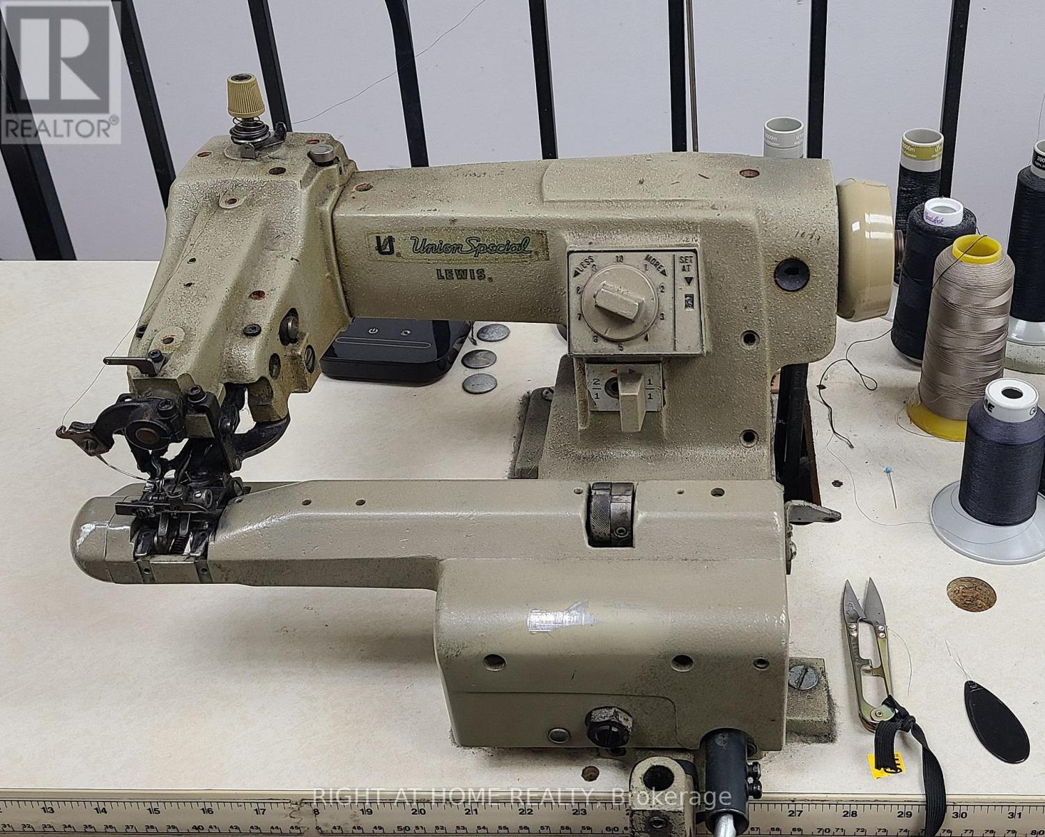 2207 Gerrard Street E, Toronto, Ontario M4E 2C8 - Photo 12 - E12583978