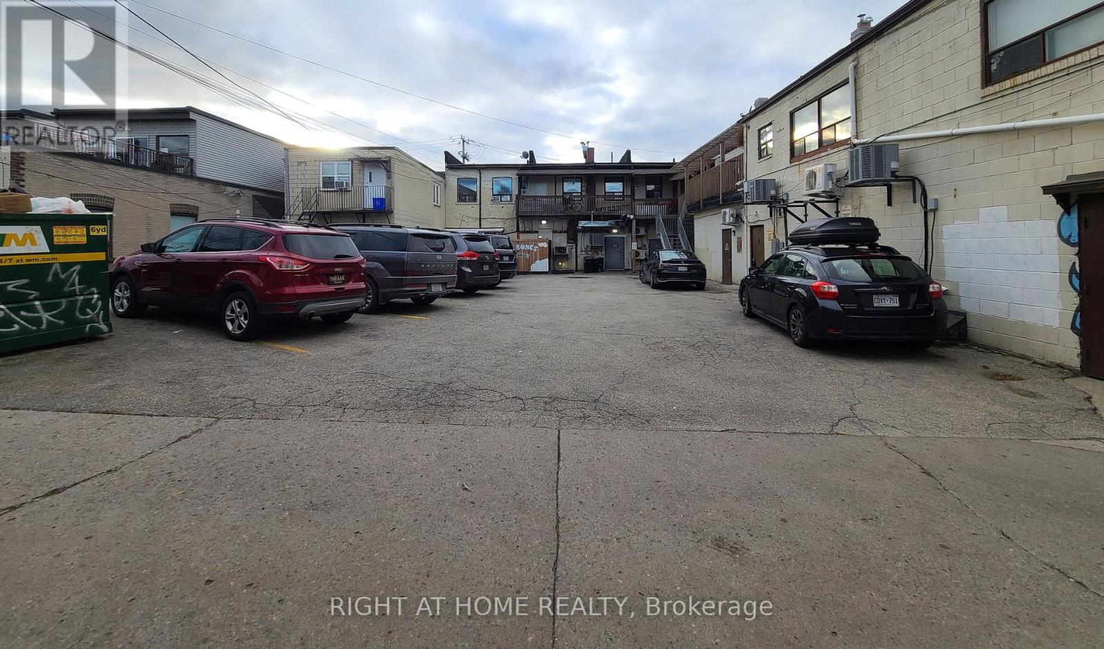 2207 Gerrard Street E, Toronto, Ontario M4E 2C8 - Photo 20 - E12583978