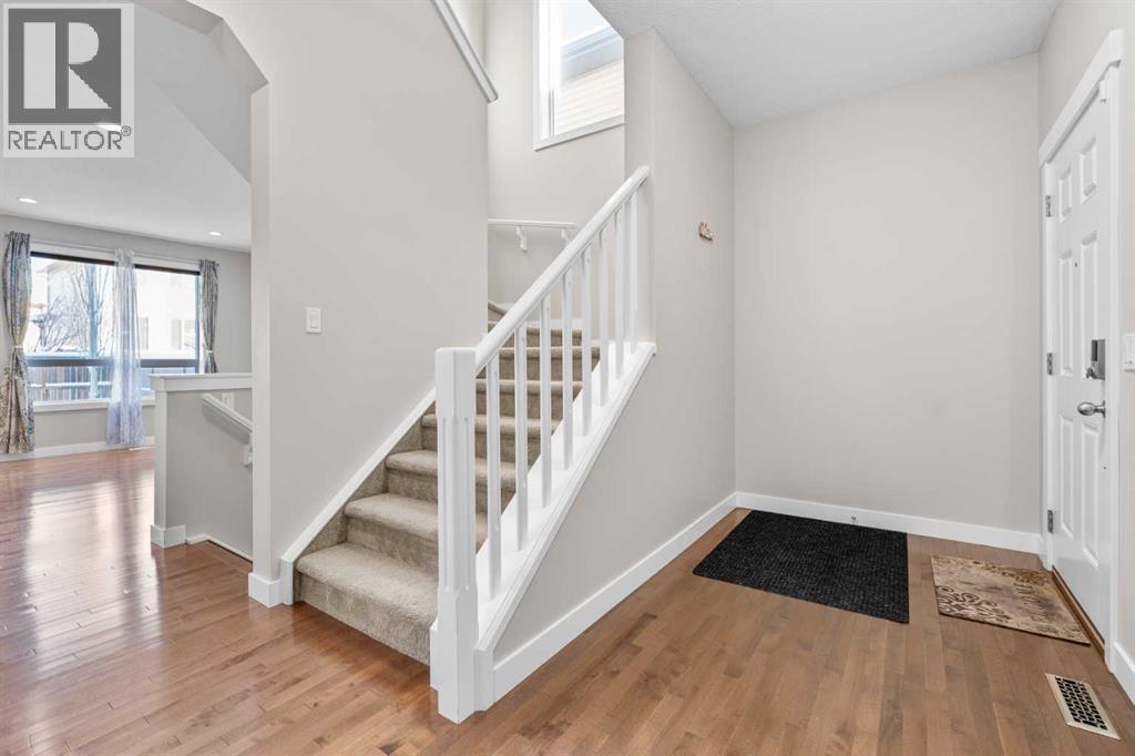 24 Panatella Square Nw, Calgary, Alberta  T3K 0T4 - Photo 3 - A2273009