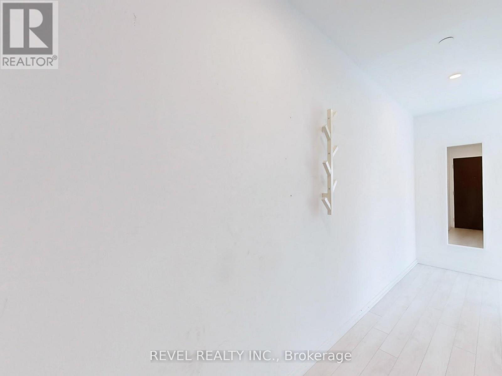 2412 - 197 Yonge Street, Toronto (Church-Yonge Corridor), Ontario  M5B 1M4 - Photo 18 - C12583998