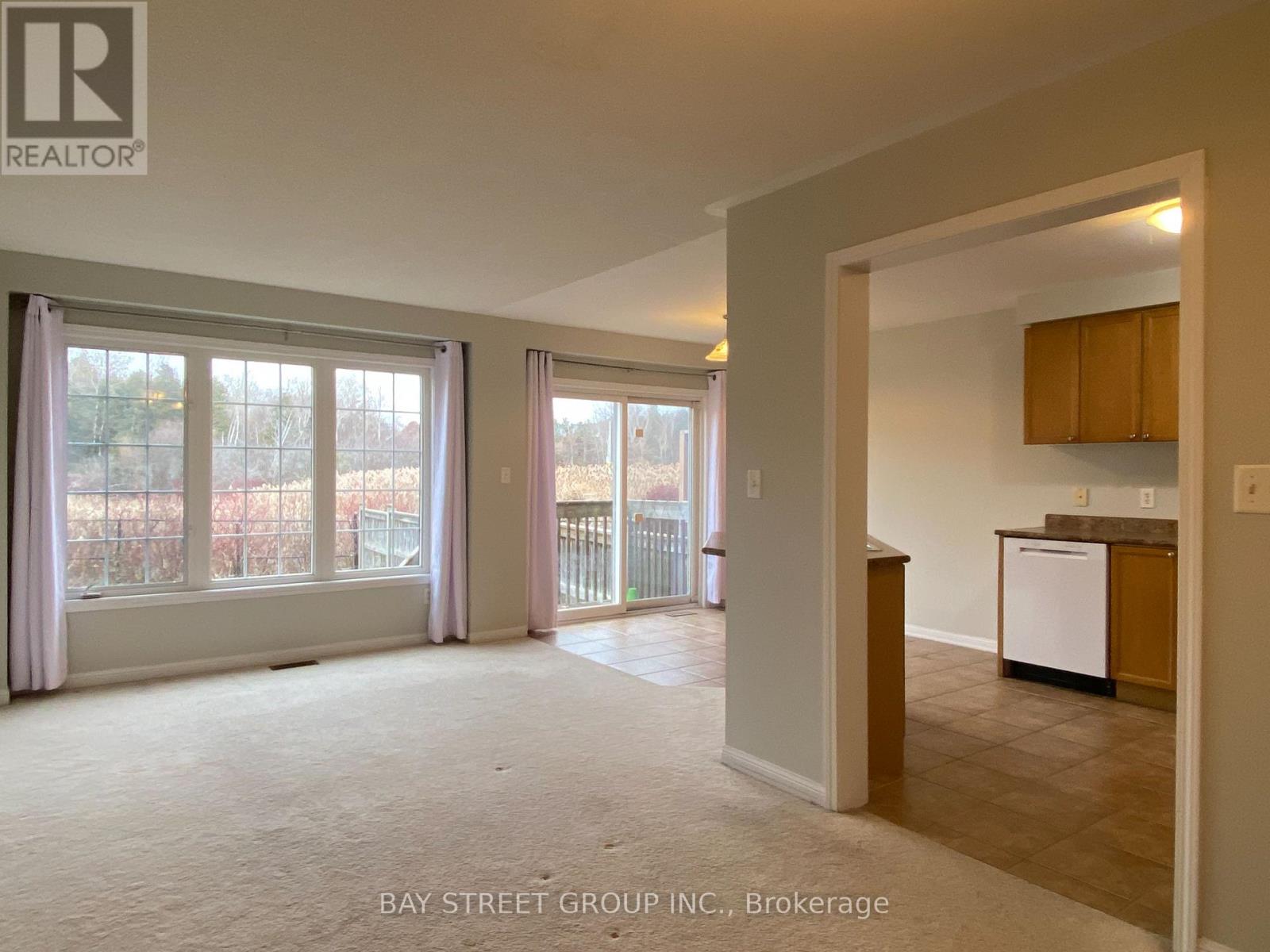 253 Weldon Road, Whitchurch-Stouffville, Ontario  L4A 0A4 - Photo 5 - N12562830