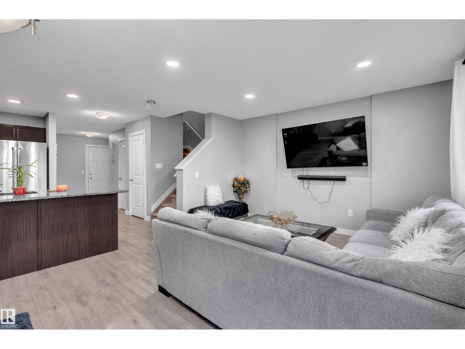 1748 27 St Nw, Edmonton, Alberta  T6T 2G5 - Photo 14 - E4466924