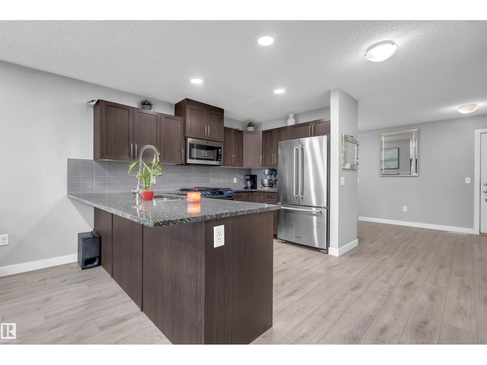 1748 27 St Nw, Edmonton, Alberta  T6T 2G5 - Photo 16 - E4466924