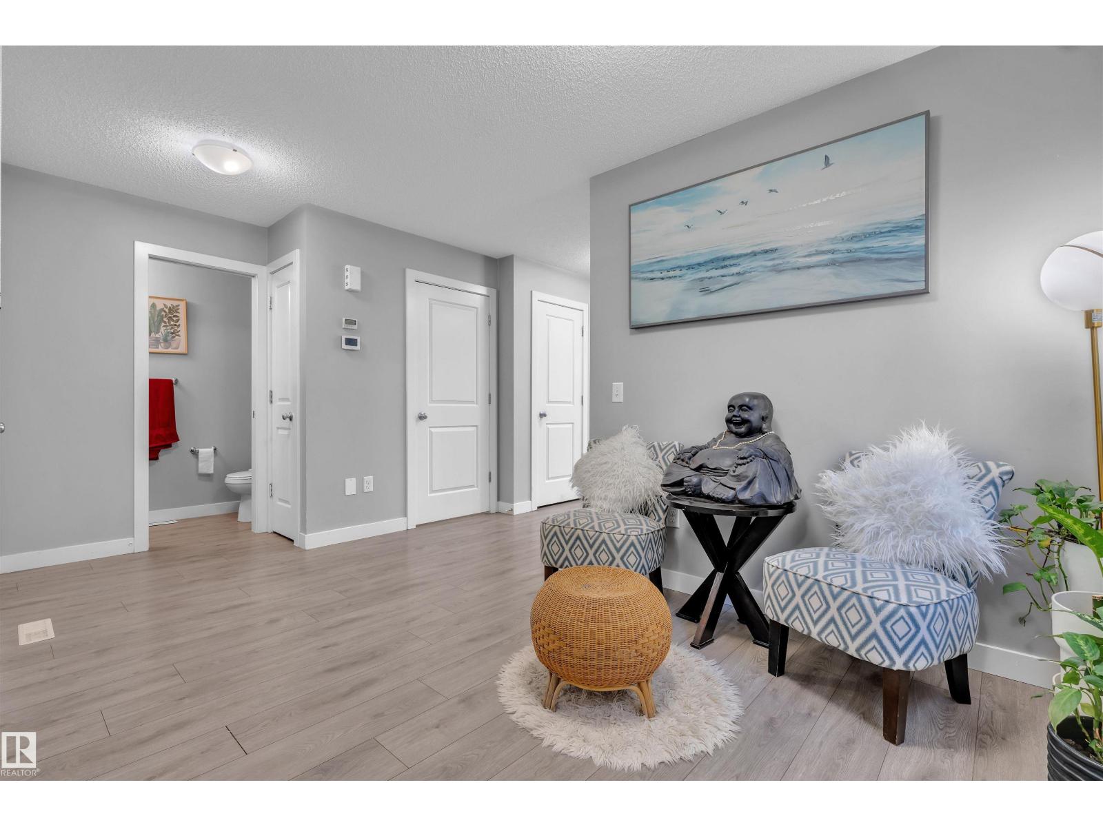 1748 27 St Nw, Edmonton, Alberta  T6T 2G5 - Photo 5 - E4466924