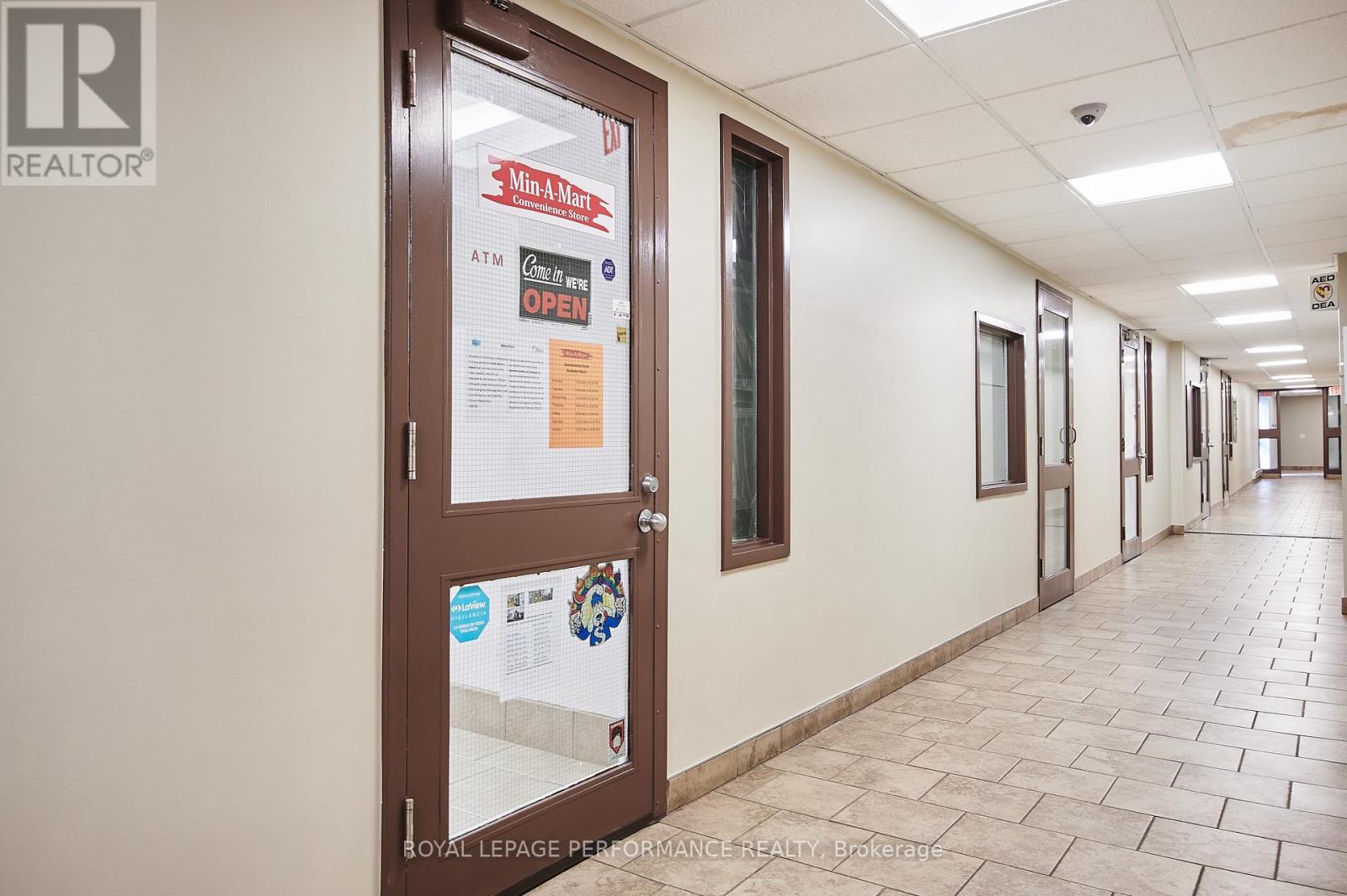 202 - 158 B Mcarthur Avenue, Ottawa, Ontario  K1L 8C9 - Photo 37 - X12584000