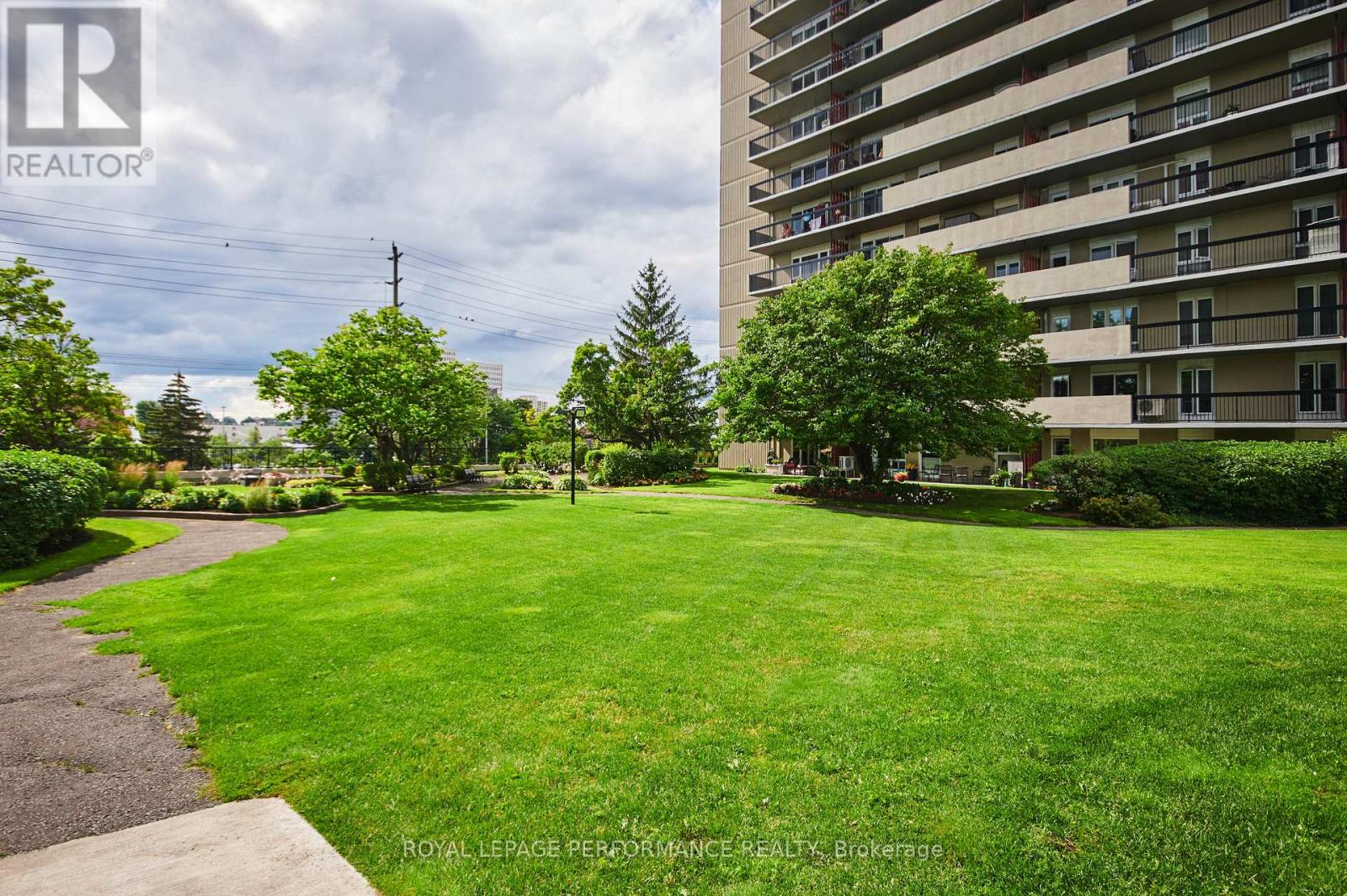 202 - 158 B Mcarthur Avenue, Ottawa, Ontario  K1L 8C9 - Photo 41 - X12584000