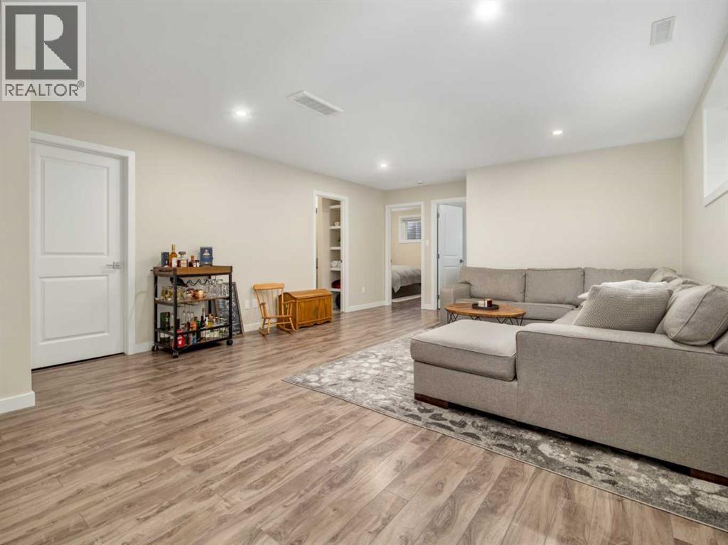 218 Grassland Boulevard W, Lethbridge, Alberta  T1J 5J4 - Photo 29 - A2272055