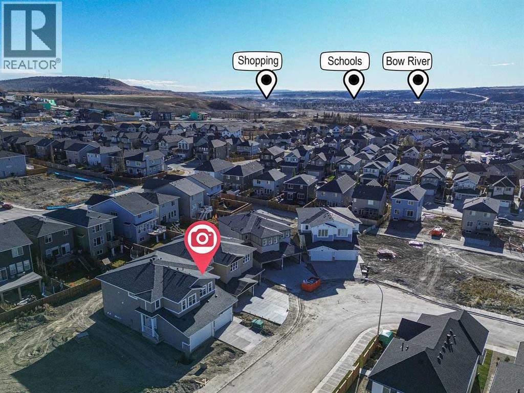 90 Heritage Circle, Cochrane, Alberta  T4C 3G9 - Photo 48 - A2267772