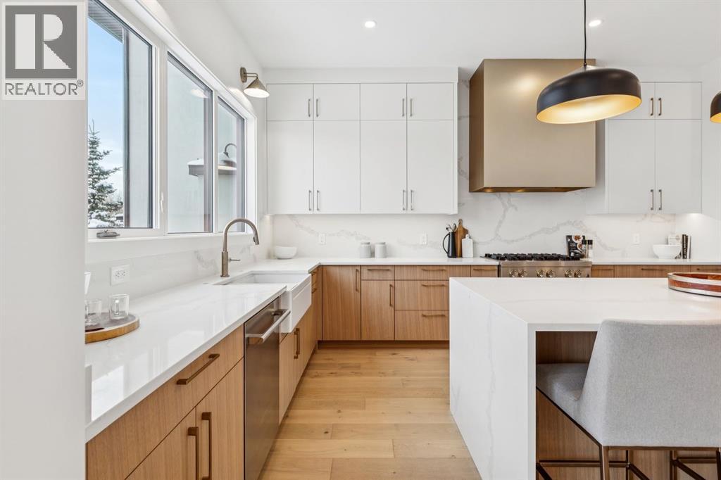 43 Elveden Park Sw, Calgary, Alberta  T3H 2A9 - Photo 14 - A2272908