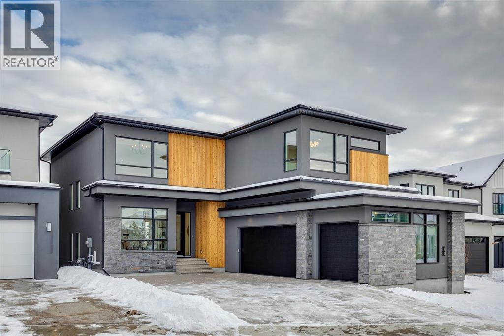 43 Elveden Park Sw, Calgary, Alberta  T3H 2A9 - Photo 2 - A2272908