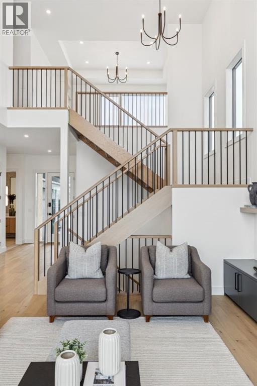 43 Elveden Park Sw, Calgary, Alberta  T3H 2A9 - Photo 20 - A2272908