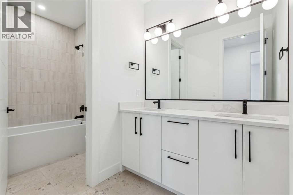 43 Elveden Park Sw, Calgary, Alberta  T3H 2A9 - Photo 35 - A2272908