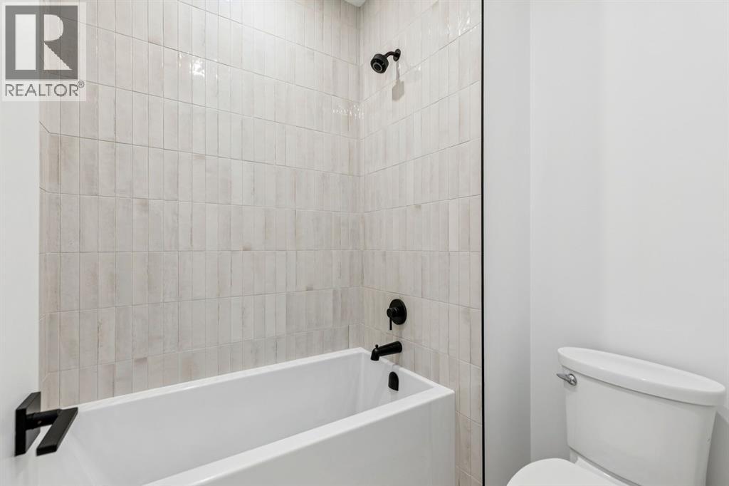 43 Elveden Park Sw, Calgary, Alberta  T3H 2A9 - Photo 36 - A2272908