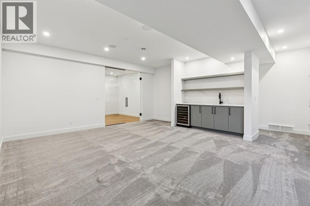 43 Elveden Park Sw, Calgary, Alberta  T3H 2A9 - Photo 39 - A2272908