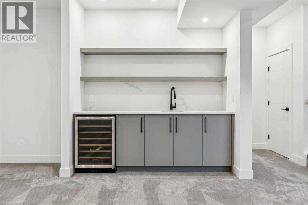 43 Elveden Park Sw, Calgary, Alberta  T3H 2A9 - Photo 40 - A2272908