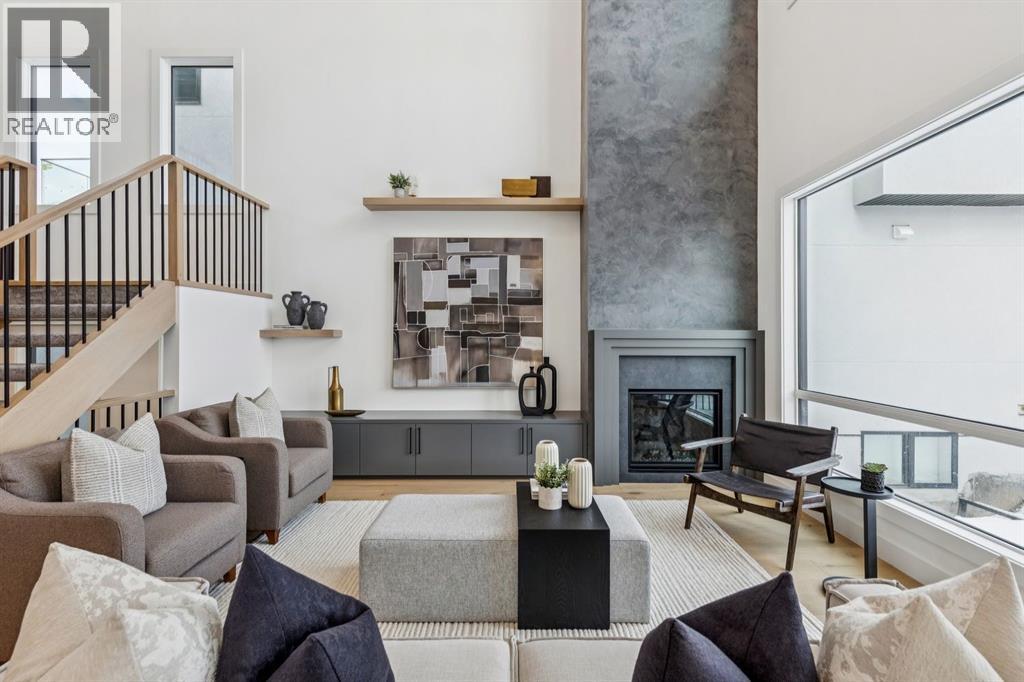 43 Elveden Park Sw, Calgary, Alberta  T3H 2A9 - Photo 7 - A2272908