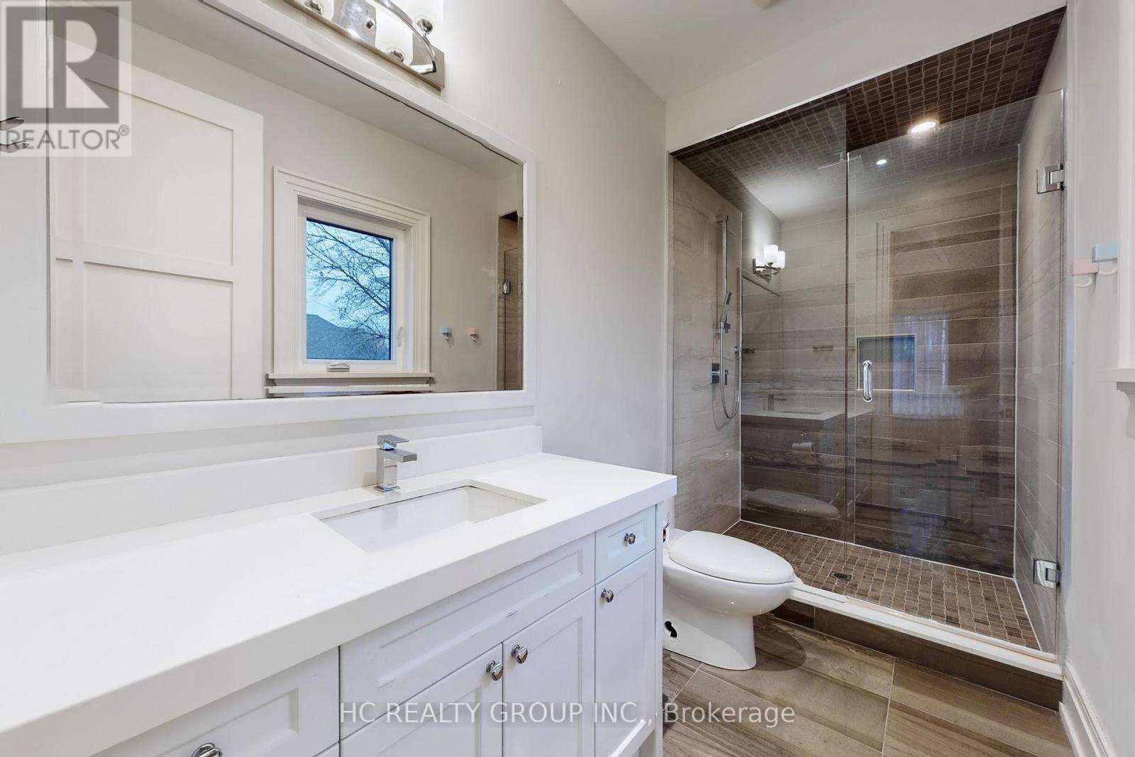 256 Park Home Avenue, Toronto, Ontario  M2R 1A3 - Photo 30 - C12581898