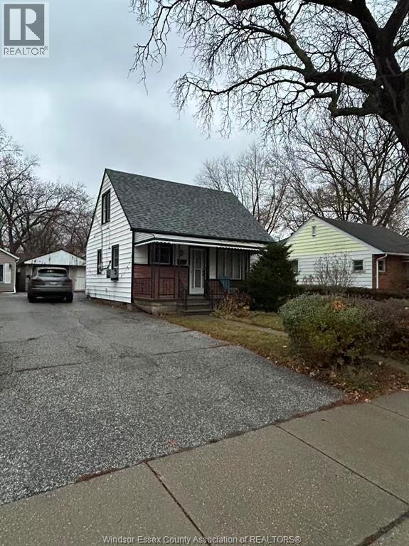 954 Partington, Windsor, Ontario  N9B 2P2 - Photo 2 - 25030578