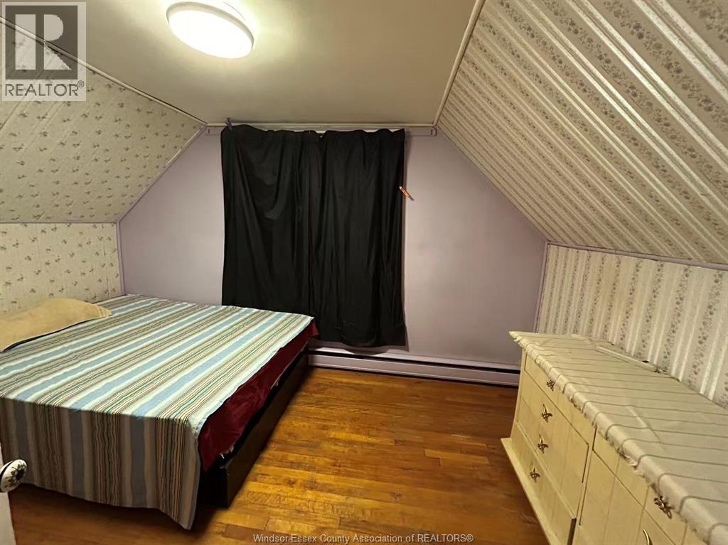 954 Partington, Windsor, Ontario  N9B 2P2 - Photo 5 - 25030578