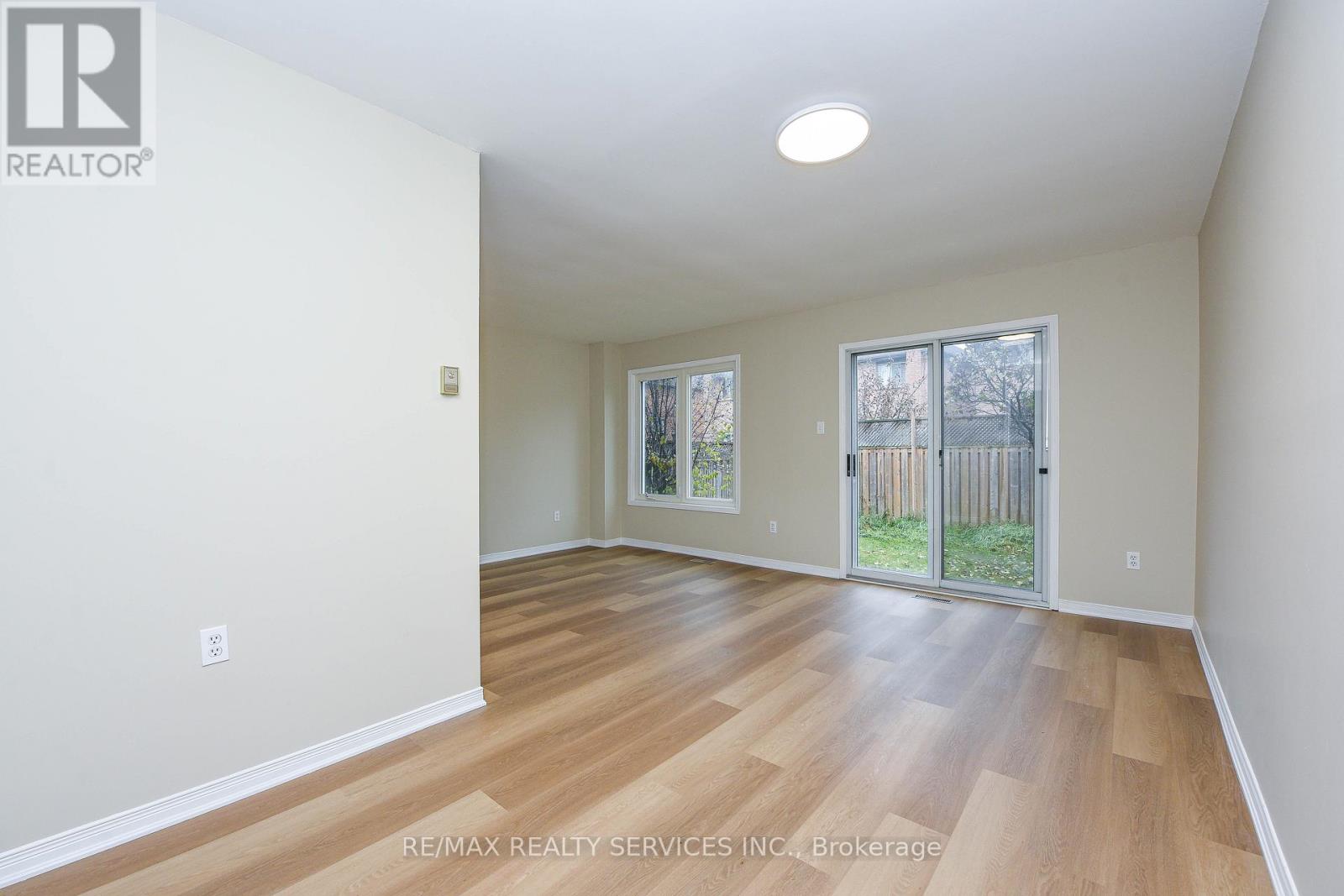 15 Shady Pine Circle, Brampton, Ontario  L6R 1N6 - Photo 16 - W12583990