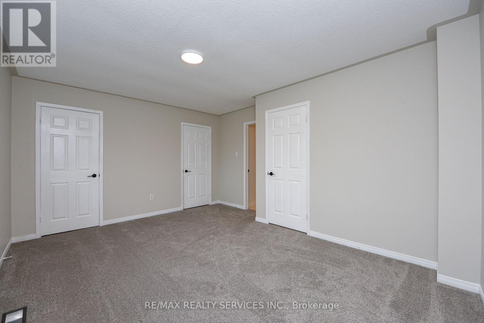 15 Shady Pine Circle, Brampton, Ontario  L6R 1N6 - Photo 24 - W12583990