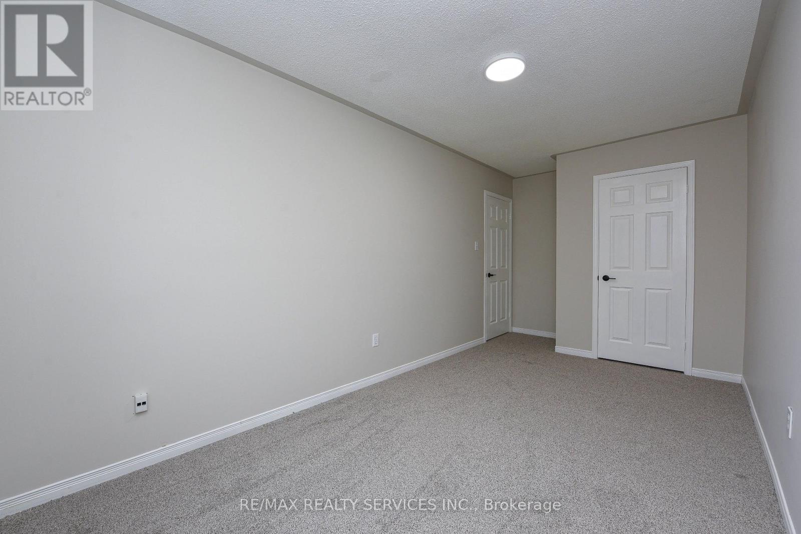 15 Shady Pine Circle, Brampton, Ontario  L6R 1N6 - Photo 30 - W12583990